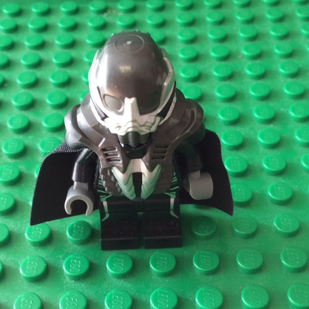 LEGO Minifigures DC Comics  General Zod
